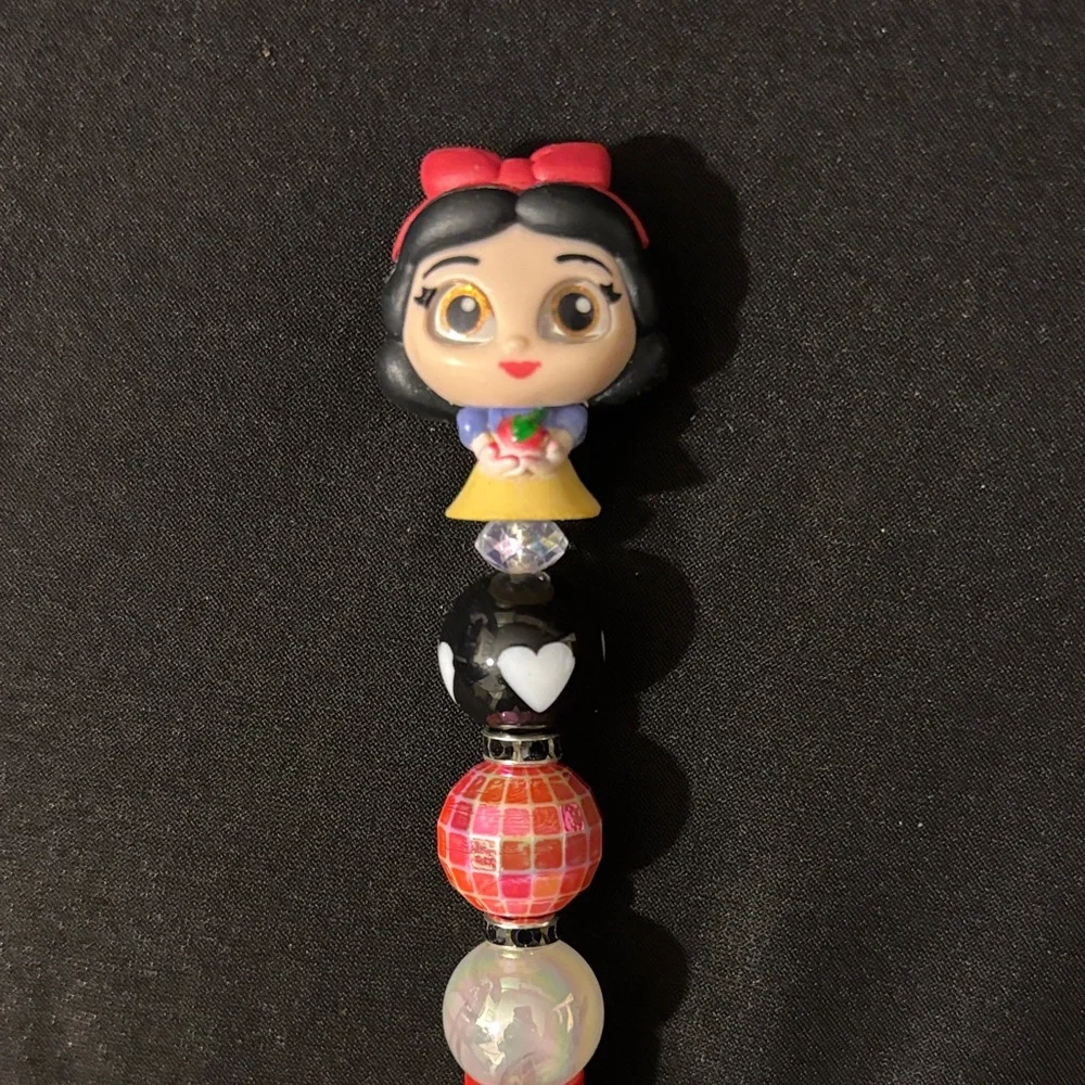 Handmade Disney Doorable Snow White Pen